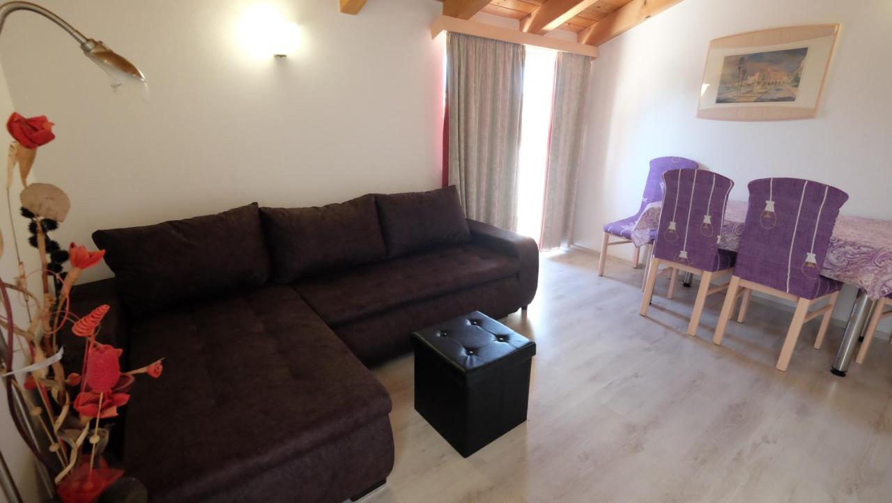 Apartments Beti Porec Esterno foto